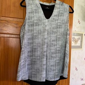Wothington sleeveless top, size large